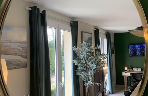 Pende Villa | 3 KM ST VALERY, VILLA INDEPENDIENTE "4 ESTRELLAS" EN GRANDES JARDINES Y ESTACIONAMIENTO CERRADO