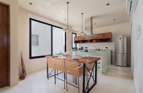 La Veleta Condominio | 3 Level Penthouse Loft, Private Rooftop and Jacuzzi