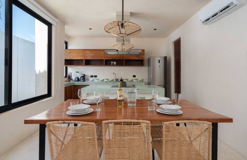 La Veleta Condominio | 3 Level Penthouse Loft, Private Rooftop and Jacuzzi