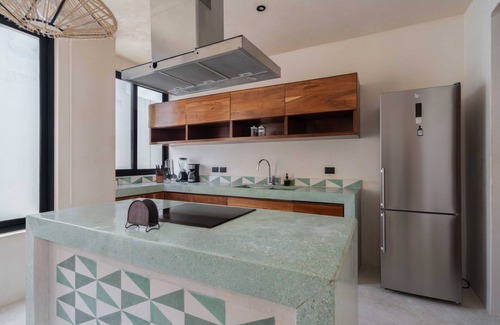 La Veleta Condominio | 3 Level Penthouse Loft, Private Rooftop and Jacuzzi