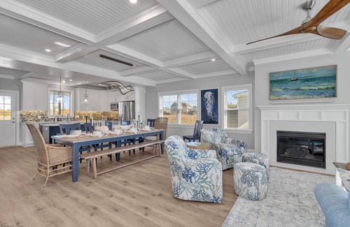 Admiral Estates Casa | 3 levels with 5 bedrooms, 4.5 baths, elevator, heated pool, and lots of gathering spaces both inside and out!