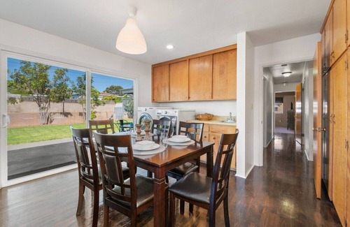 National City Casa | Tres Salón / Spacious / Family Friendly / Retreat