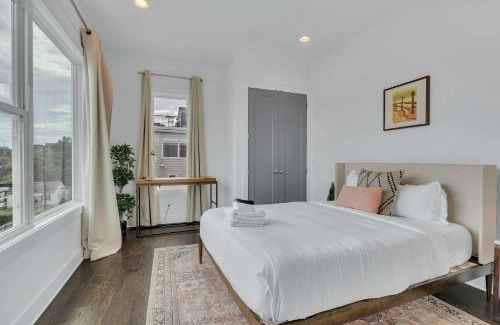 Nashville Casa | 3 Lux Homes Huge Rooftop 2mi to Broadway Sleeps 36