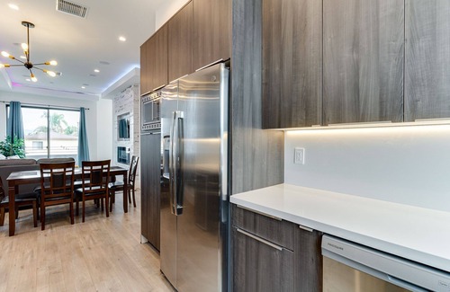 Mid City Villa | 3 Luxury Modern Homes 12 bedrooms & Rooftop Decks