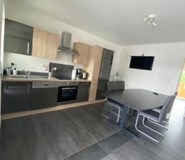 Gau-Weinheim Apartamento | 3 Mehrbettzimmer, Küche, Bad für Arbeiter und Monteure in Gau-Weinheim
