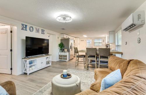 Apollo Beach Casa | 3 Mi to Apollo Beach Preserve Family Retreat!
