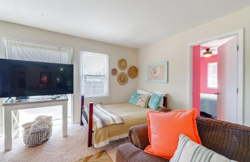 Hampstead Casa | 3 Mi to Beach Home with Fire Pit in Hampstead!