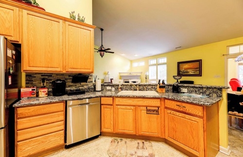 Ocean View Casa | 3 Mi to Bethany Beach: Family Home w/Movie Room!