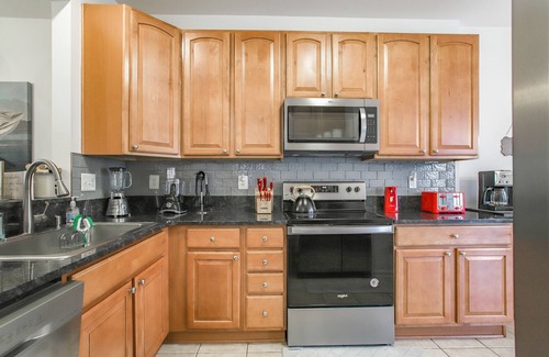 Ocean View Villa | ¡NUEVO! Vibrante casa suburbana - Bethany Beach 3. 5 Mi!