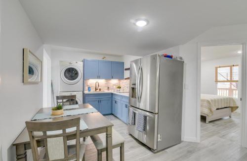 Galveston Apartamento | 3 Mi to Bolivar Beach Quiet Condo with Balcony