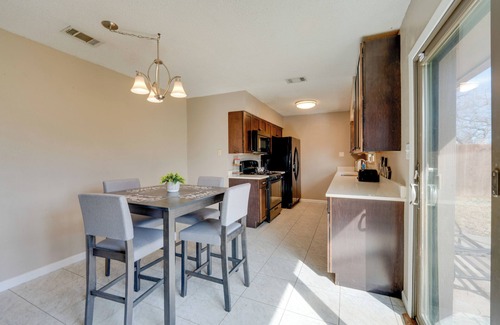 Denton Casa | 3 Mi to Dtwn Denton: Getaway w/ Furnished Patio!