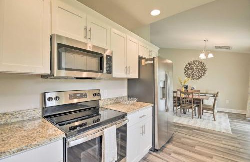 Loris Casa | 3 Mi to Golf Loris Home with Big Private Yard!
