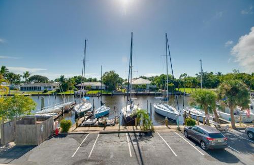 Vero Beach Apartamento | 3 Mi to Ocean Riverfront Unit in Vero Beach!