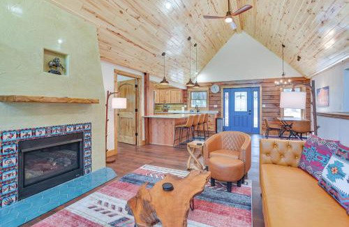 Angel Fire Casa | 3 Mi to Resort Year-Round Angel Fire Getaway!