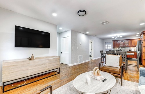 Deerfield Beach Casa | 3 Mi to Shore: Couples Getaway in Lighthouse Point