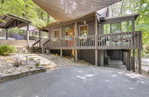 Kimberling City Casa | 3 Mi to Table Rock Lake Cabin with Fire Pit!