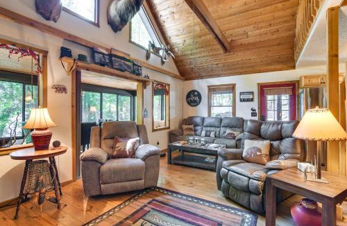 Kimberling City Casa | 3 Mi to Table Rock Lake Cabin with Fire Pit!