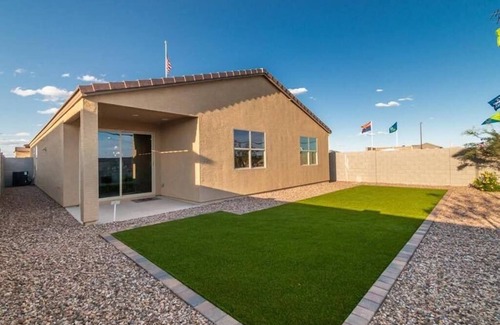 Glendale Casa | 3 mile from State Farm Stadium