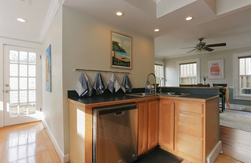 Historic Uptown Casa | 3 min. to downtown | Spacious St. Pete Home
