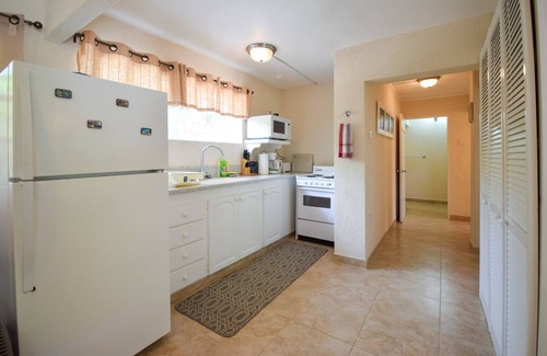 Rockley Apartamento | 3 min walk from the beach - Bella Figura (Apt 3)