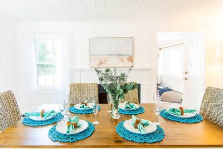 West Yarmouth Casa | 3 Min Walk to Beach Large Fenced Yard
