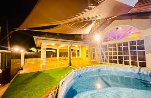 Batu Ferringhi Casa | 3 Mins Away From Beach !!