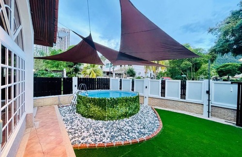 Batu Ferringhi Casa | 3 Mins Away From Beach !!