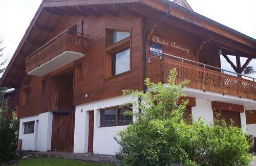 Morzine Apartamento | 3 pièces à Morzine, centre, proche pistes, 3*, WiFi, balcon, parking, jacuzzi, animaux OK, 6 pers - FR-1-754-37
