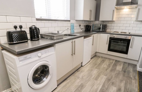 Marske-by-the-Sea Cabaña | 3 PROSPECT TERRACE, pet friendly in Marske-By-The-Sea