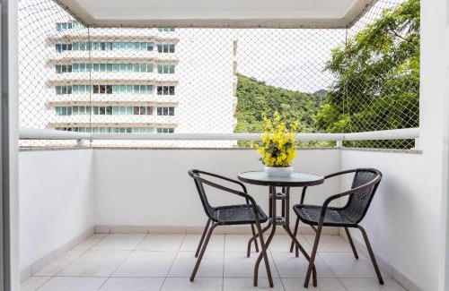 Camorim Apartamento | 3 QUARTOS a 300 RioCentro - Condominio com PISCINA, ESTACIONAMENTO e Portaria 24h - Wi-Fi ilimitado e Cozinha Completa - Apartamento indicado para Grupos, Hóspedes a Trabalho e Crianças