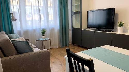 Grodzisk Mazowiecki Apartamento | 3-Room Apartment, City Center, Netflix & Wifi