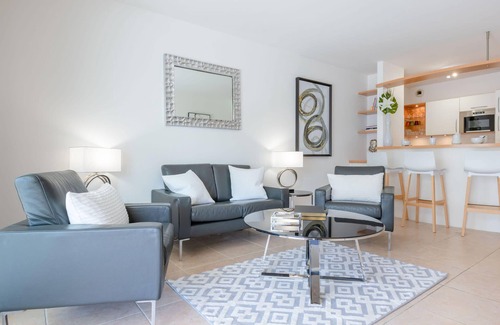 Pointe Croisette Apartamento | 3-Room Apartment in Prestigious Residence