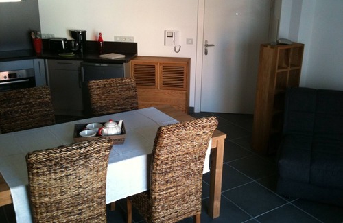 Porquerolles Apartamento | "3-room duplex, 53 m² in the heart of the village, possibility of a sailing escap"