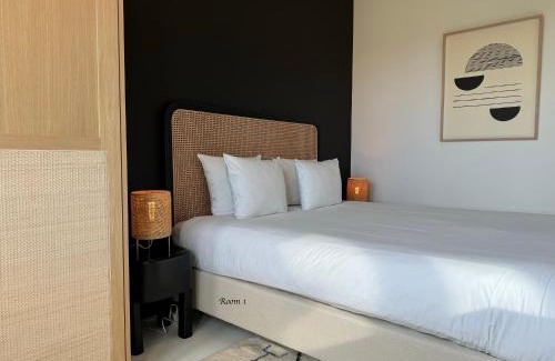 Stationsbuurt Noord Apartamento | 3 Room Luxury Design Apartment with Airconditioning, Close to Gent St-Pieters Station