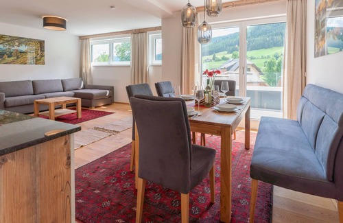 Mauterndorf Villa | 3 room penthouse with terrace, private sauna and carport