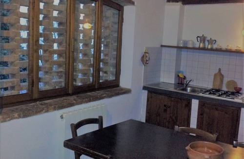 Castelfranco di Sopra Apartamento | Piso de 3 habitaciones en un verde valle de la Toscana