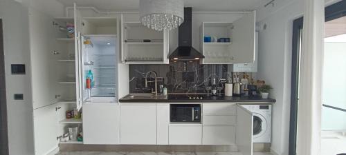 Constanta Apartamento | 3 Rooms Sunrise Marble Apart - Panoramic Seaview - Casa del Mar