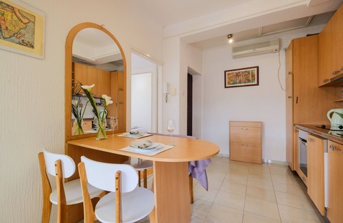 Kopitareva Gradina Apartamento | 3 Roooms aprtment centro de la ciudad, con aparcamiento