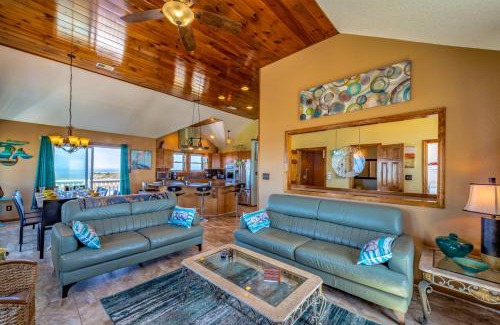 Hatteras Casa | 3's a Charm 124