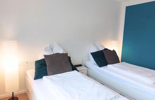 Soflingen Apartamento | 3 Schlafzimmer I Balkon I Tischkicker für 5 Personen nahe Uni & City Center