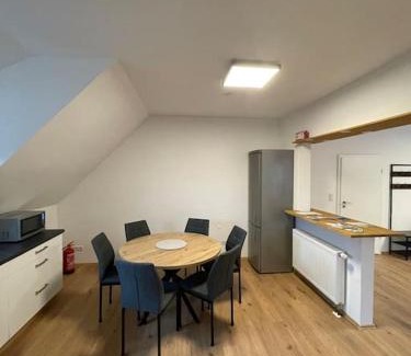 Hagenburg Apartamento | 3 Schlafzimmer l Südbalkon l Waldrand l Saniert