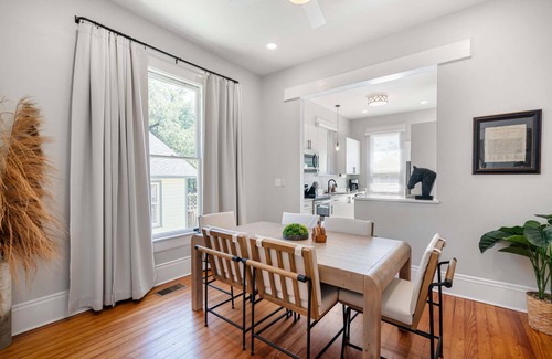 Travis Heights Casa | 3 Separate Homes | Walkable to SoCo