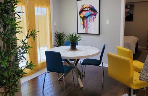 Spring Branch Central Apartamento | 3 Stylish 3BR Galleria-Downtown Free Parking