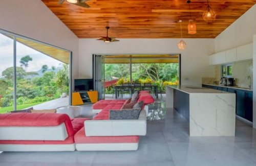 Ciudad Cortes Casa | 3 suites-Large pool-Ojochal-Private-Easy access