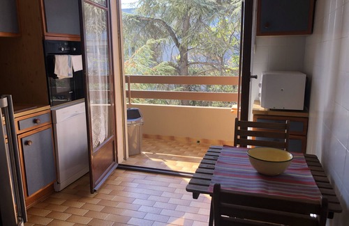 Sanary-sur-Mer Apartamento | 3*** T3 apartment with parking near town center