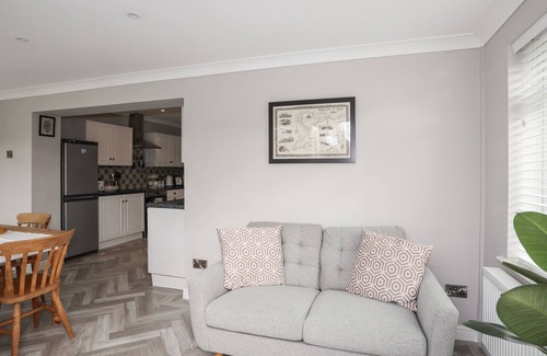 Llanfaelog Cabaña | 3 TAI NEWYDD, with a garden in Rhosneigr