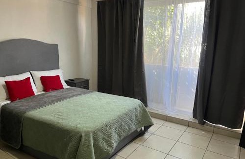 Leon Casa | 3 VENATOR House Boutique