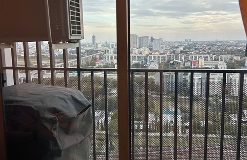 Suan Luang Condominio | #3 Warm and peaceful 29sqm 1-bedroom in Bangkok with AC, fitness, pool, WiFi