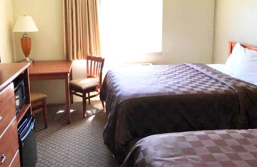 Kellogg Apartamento | 3 x 2 Double Beds Accommodations at FairBridge Inn & Suites Kellogg