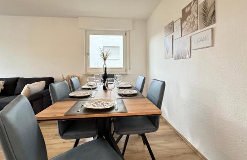 Sindelfingen Apartamento | 3 Zimmer Apartment, 80 qm, ruhig und zentrumsnah, max 5 Pers, Balkon, Garage, Internet 300 MBit